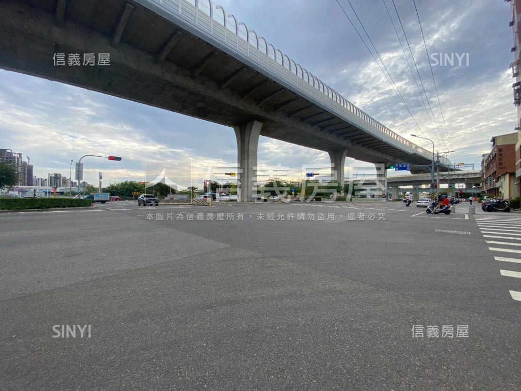 近交流道社區一樓含車位房屋室內格局與周邊環境