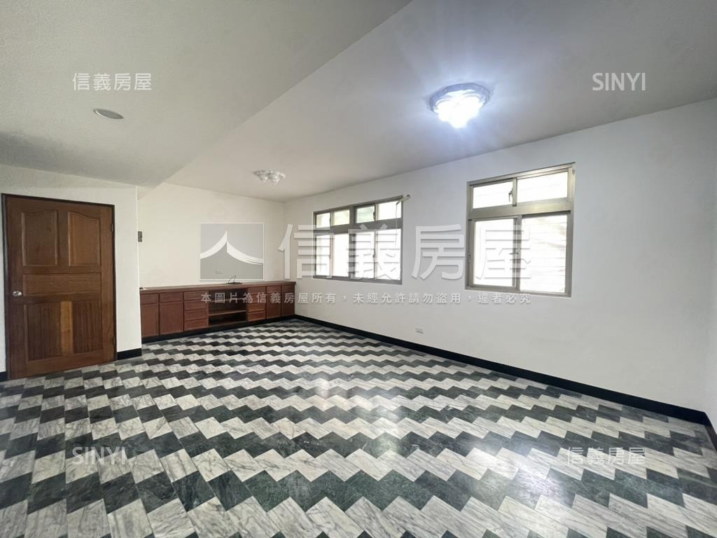 八里邊間低總價好成家房屋室內格局與周邊環境