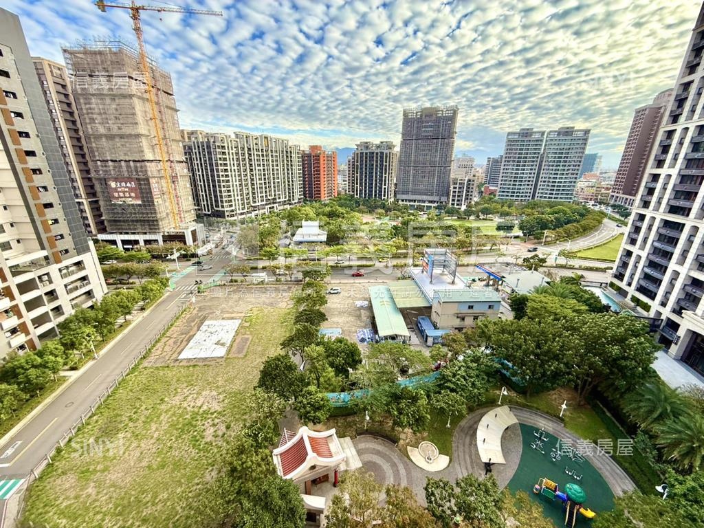 高樓面公園景觀２房車位房屋室內格局與周邊環境