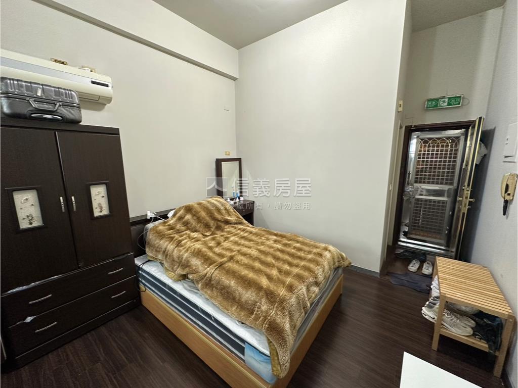 中正歐堡中正國中設籍房屋室內格局與周邊環境