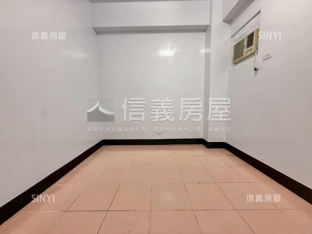 台北明珠方正三房車位房屋室內格局與周邊環境