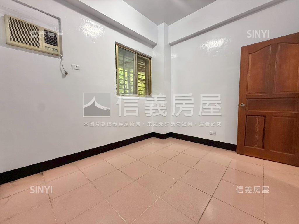 台北明珠方正三房車位房屋室內格局與周邊環境