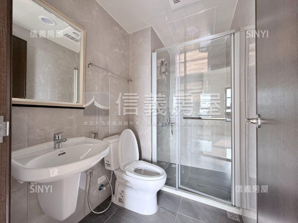 欣府城一品樓高樓美居平車房屋室內格局與周邊環境