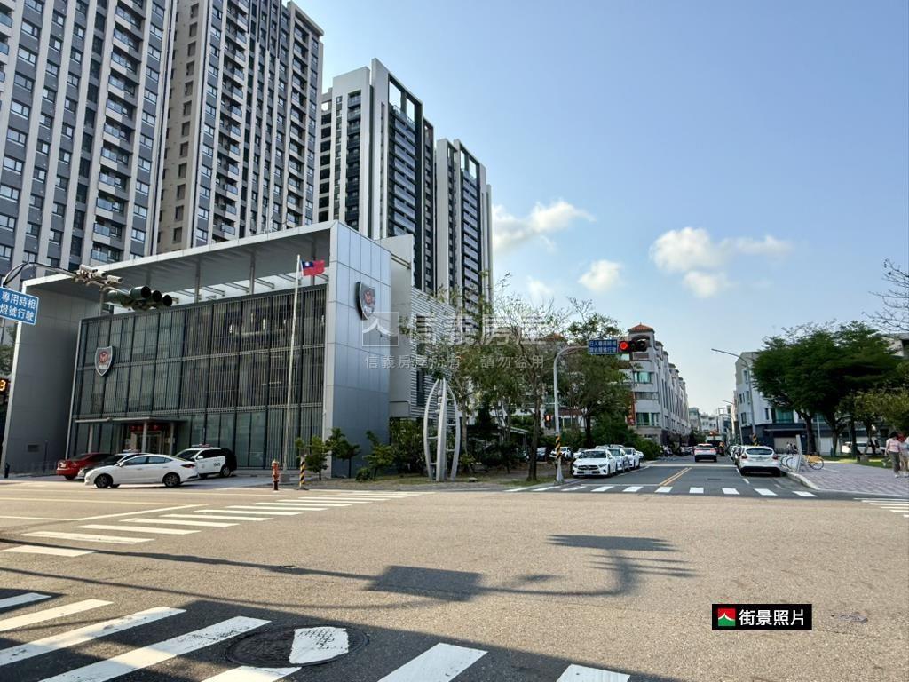 北區次頂樓三房平車面公園房屋室內格局與周邊環境