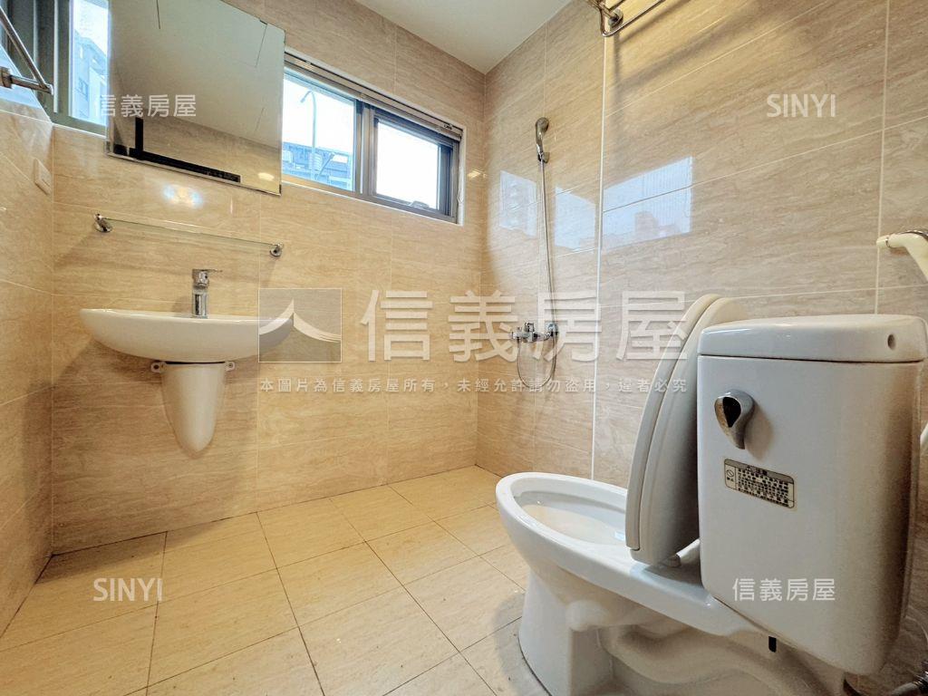 竹東大苑。尊爵大戶美透店房屋室內格局與周邊環境