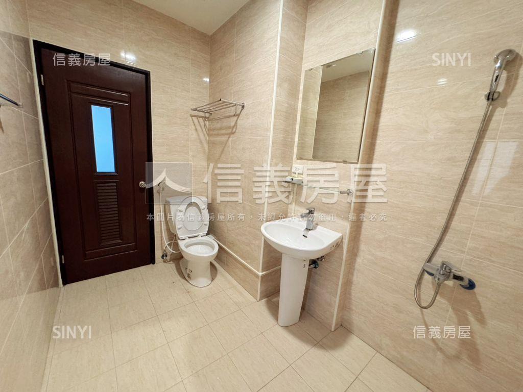 竹東大苑。尊爵大戶美透店房屋室內格局與周邊環境