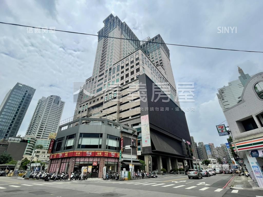 台中金典高樓漂亮視野房屋室內格局與周邊環境