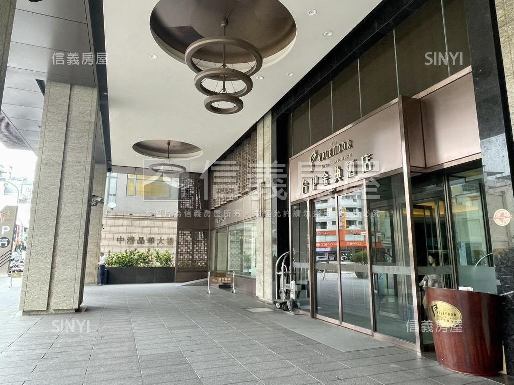 台中金典高樓漂亮視野房屋室內格局與周邊環境