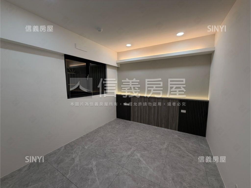 近徐匯捷運四房坡平車位房屋室內格局與周邊環境