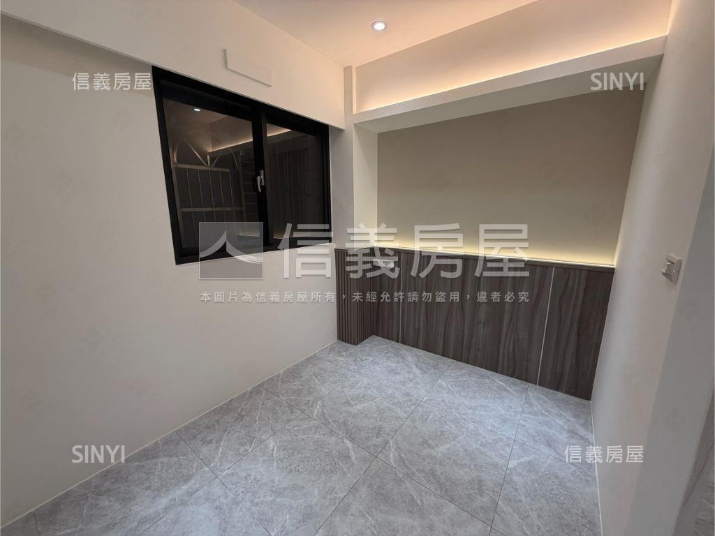 近徐匯捷運四房坡平車位房屋室內格局與周邊環境