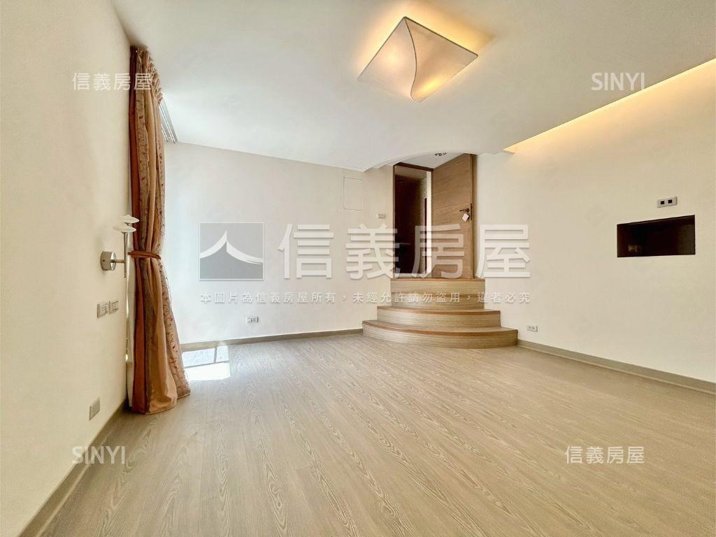 薇閣樓中樓庭院美屋房屋室內格局與周邊環境