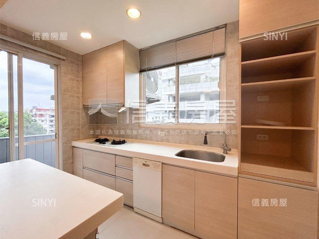 薇閣樓中樓庭院美屋房屋室內格局與周邊環境