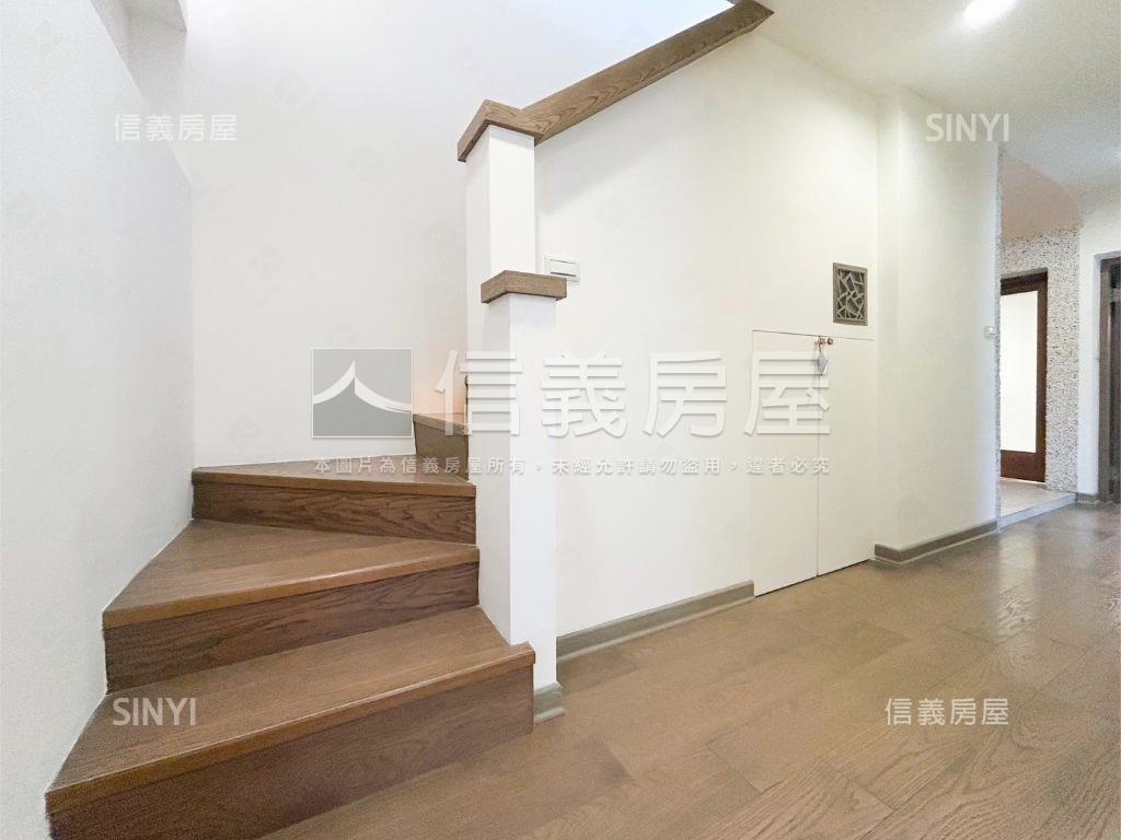 薇閣樓中樓庭院美屋房屋室內格局與周邊環境