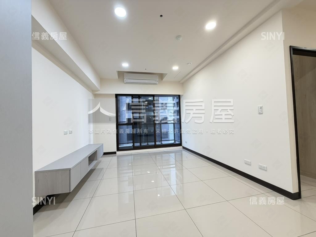 中國醫精裝潢三房平車美案房屋室內格局與周邊環境