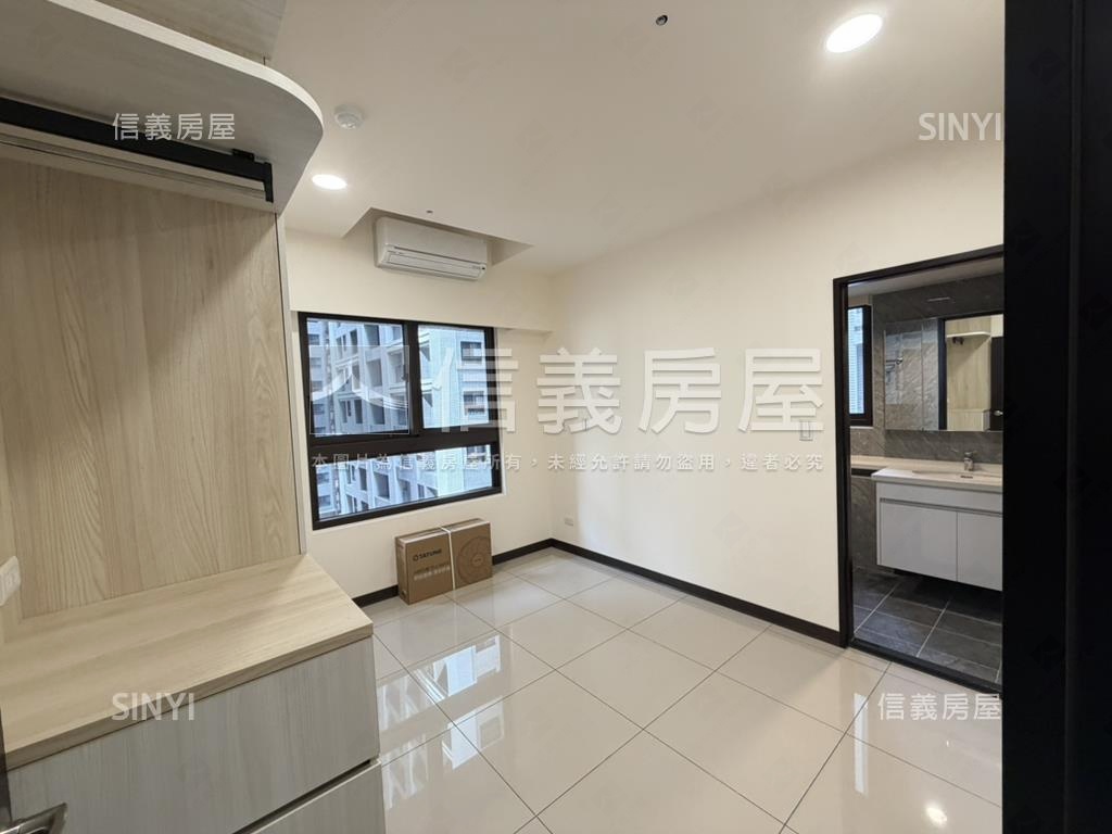 中國醫精裝潢三房平車美案房屋室內格局與周邊環境