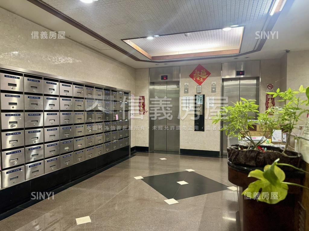 國賓挑高採光美居附車位房屋室內格局與周邊環境