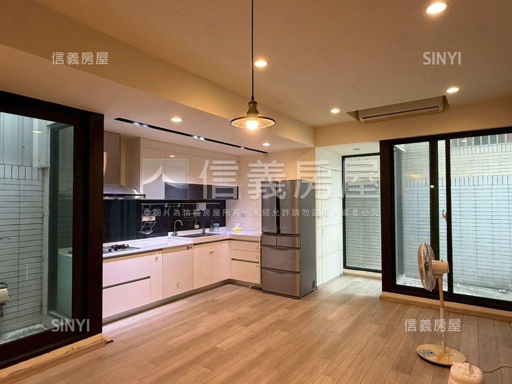 信義街公園旁新穎美墅房屋室內格局與周邊環境