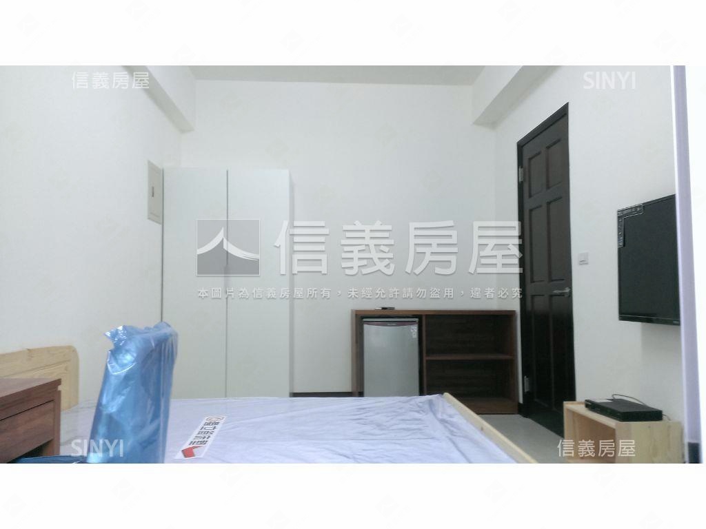 信義街公園旁新穎美墅房屋室內格局與周邊環境