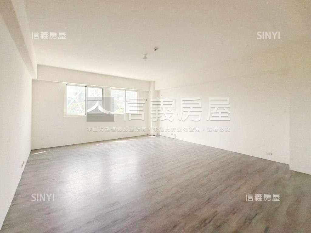 楠梓科技園區景觀電梯店墅房屋室內格局與周邊環境