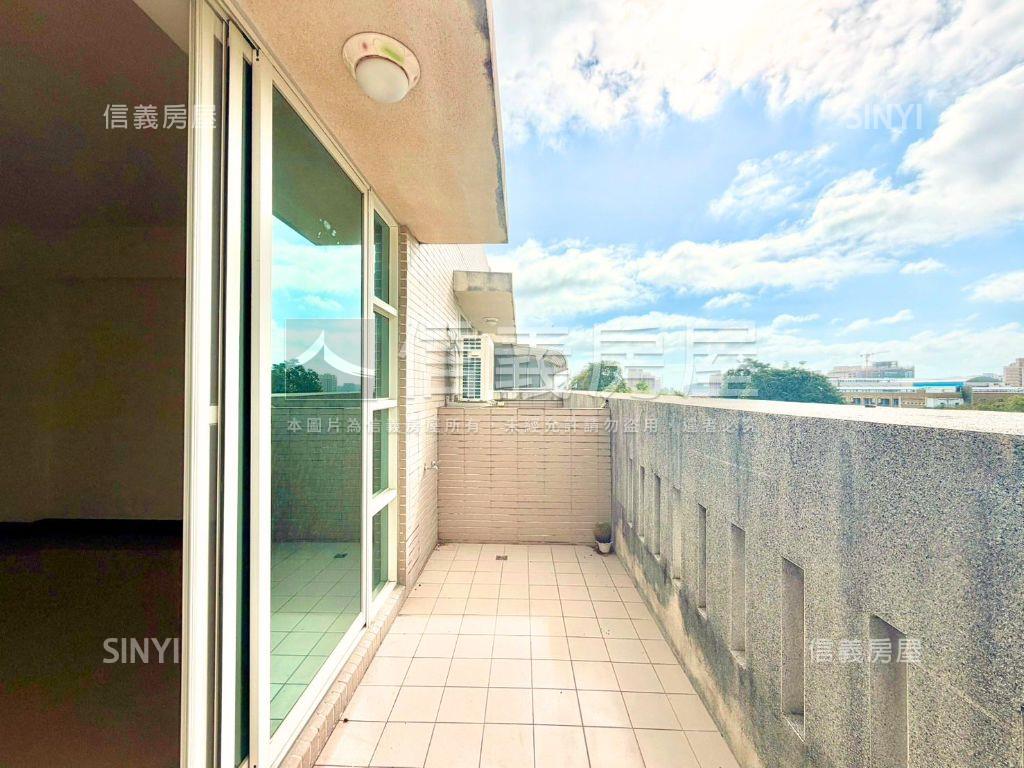 楠梓科技園區景觀電梯店墅房屋室內格局與周邊環境