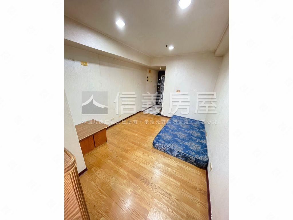㊕低總價中高樓層方正套房房屋室內格局與周邊環境