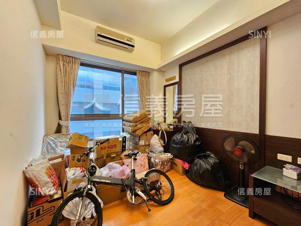 稀有鳳凰城三房＋車位房屋室內格局與周邊環境