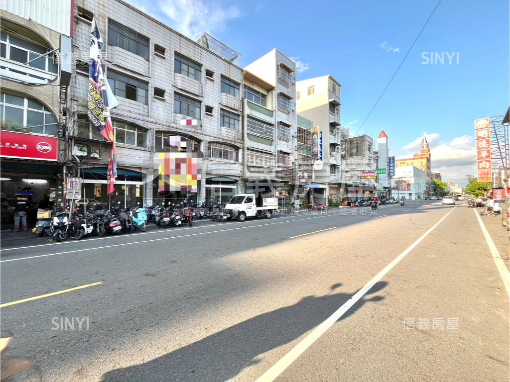 正路大面寬旗艦店霸ＩＩＩ房屋室內格局與周邊環境