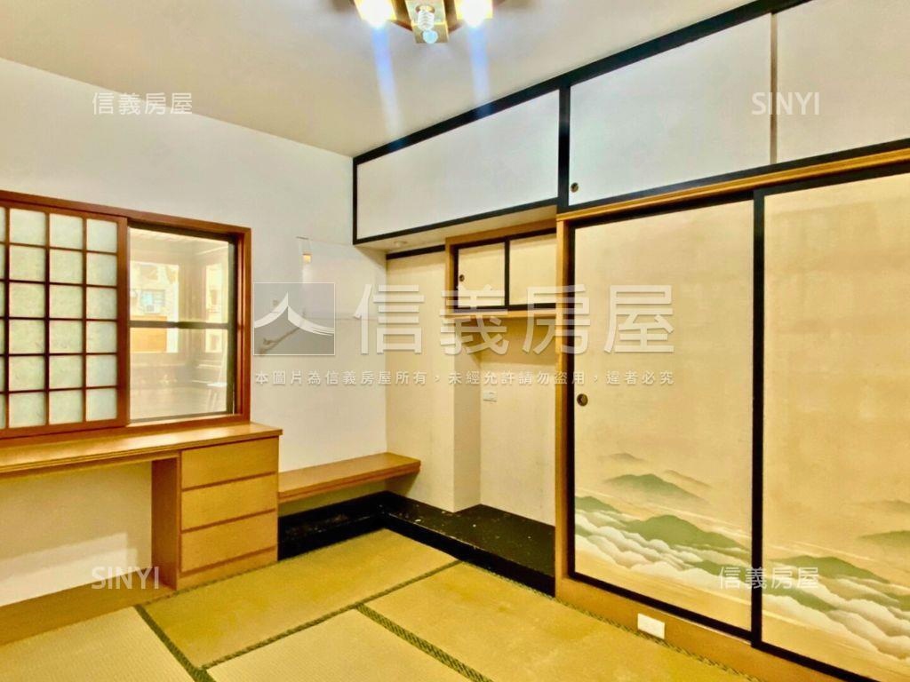 先看大業學苑四房平面車位房屋室內格局與周邊環境