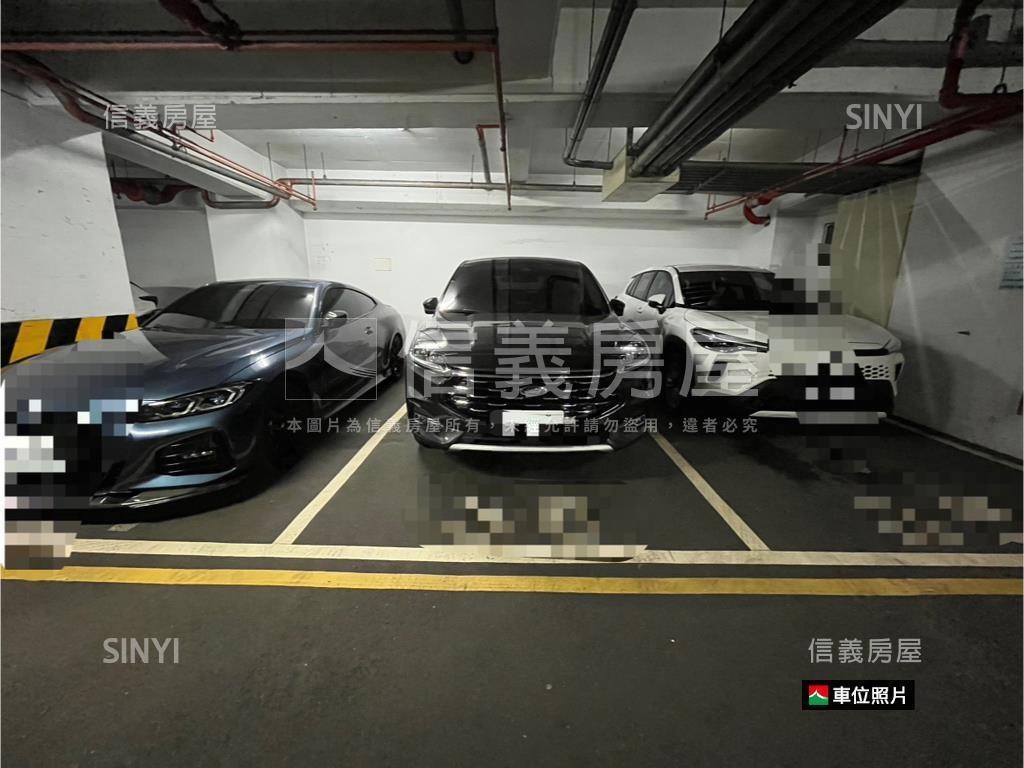 先看大業學苑四房平面車位房屋室內格局與周邊環境