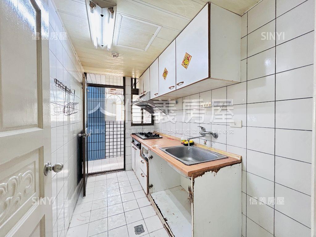 城市緣三房採光屋房屋室內格局與周邊環境