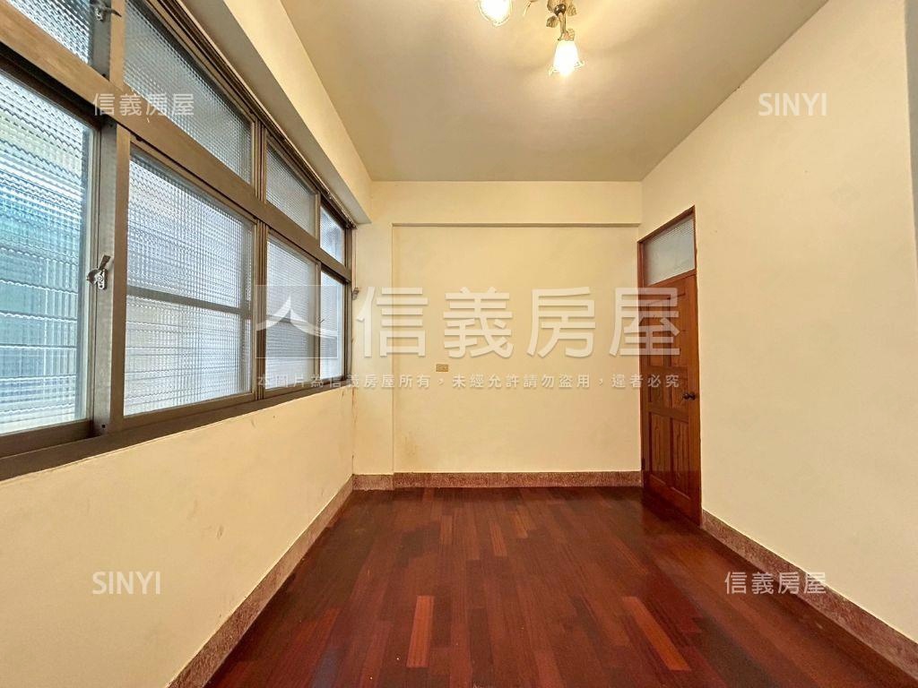 近塗城國小臨路透天房屋室內格局與周邊環境