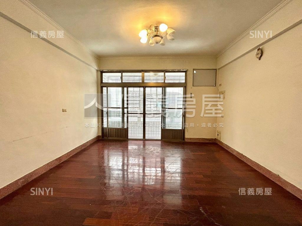 近塗城國小臨路透天房屋室內格局與周邊環境