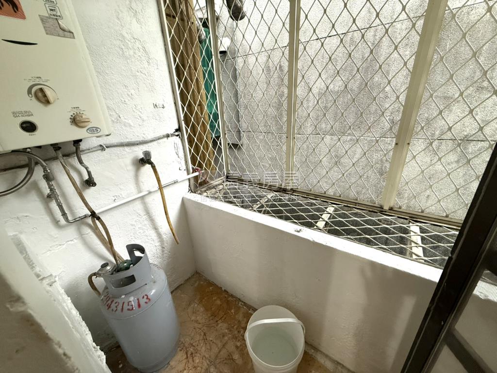 捷運方正美寓房屋室內格局與周邊環境