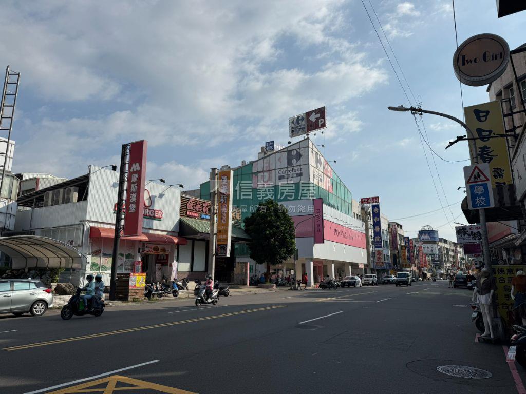 五甲未來捷運站旁正路金店房屋室內格局與周邊環境