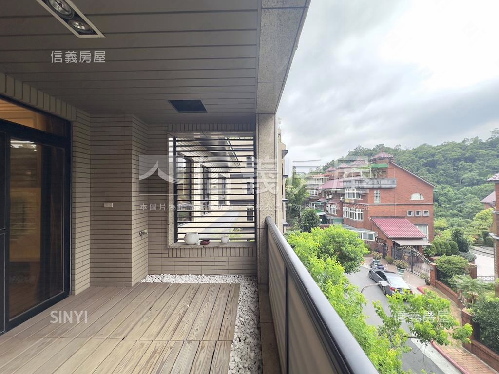 政大日出大地四房雙主臥房屋室內格局與周邊環境