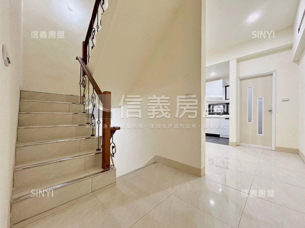 武陵路重新整理透天房屋室內格局與周邊環境