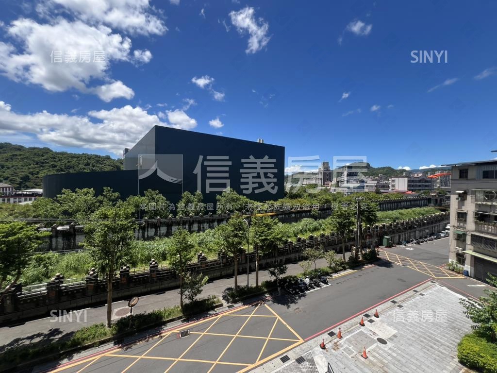 青庭河景兩房兩衛平面車位房屋室內格局與周邊環境