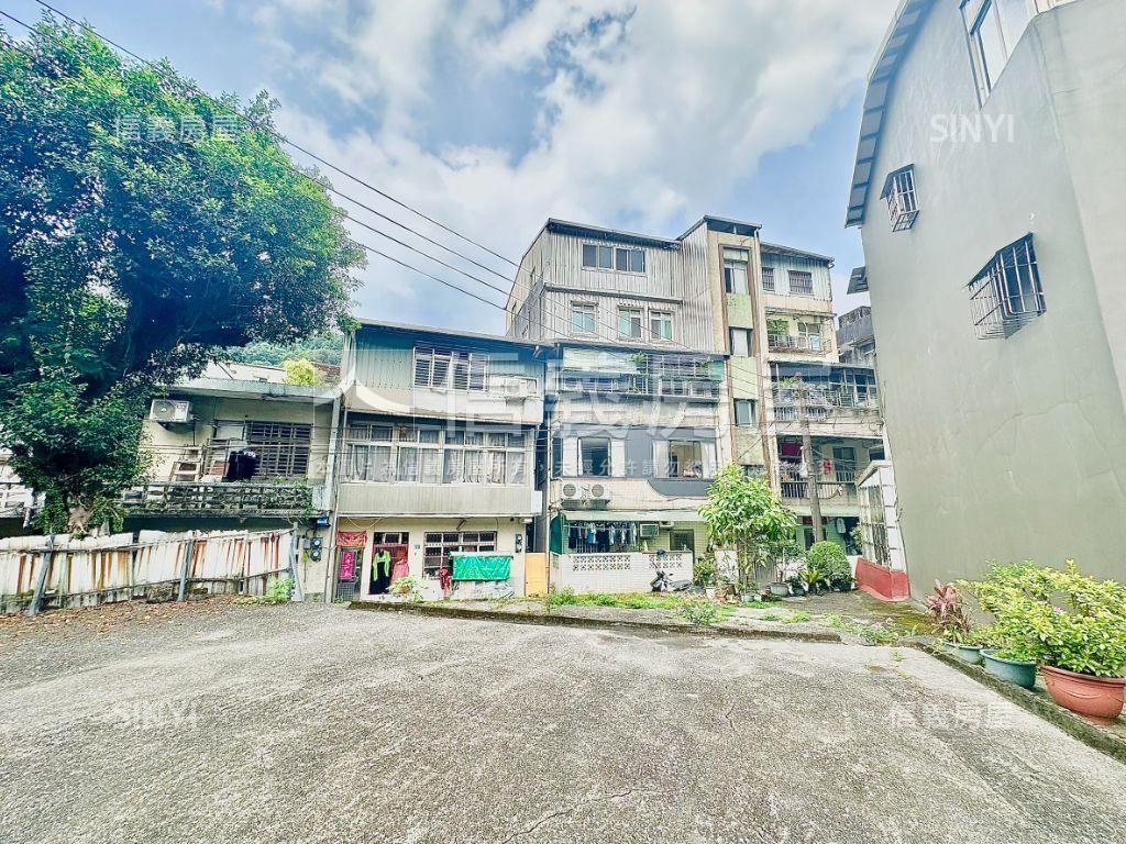 基隆保定段建地房屋室內格局與周邊環境