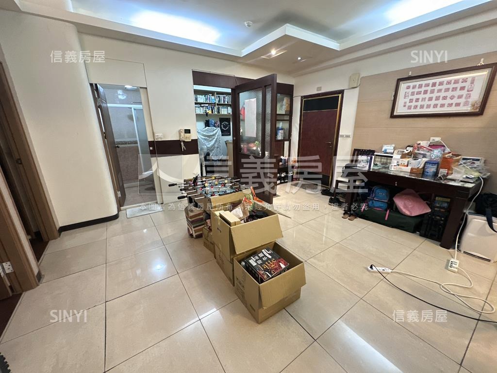 文學苑藝術３＋１附車位房屋室內格局與周邊環境