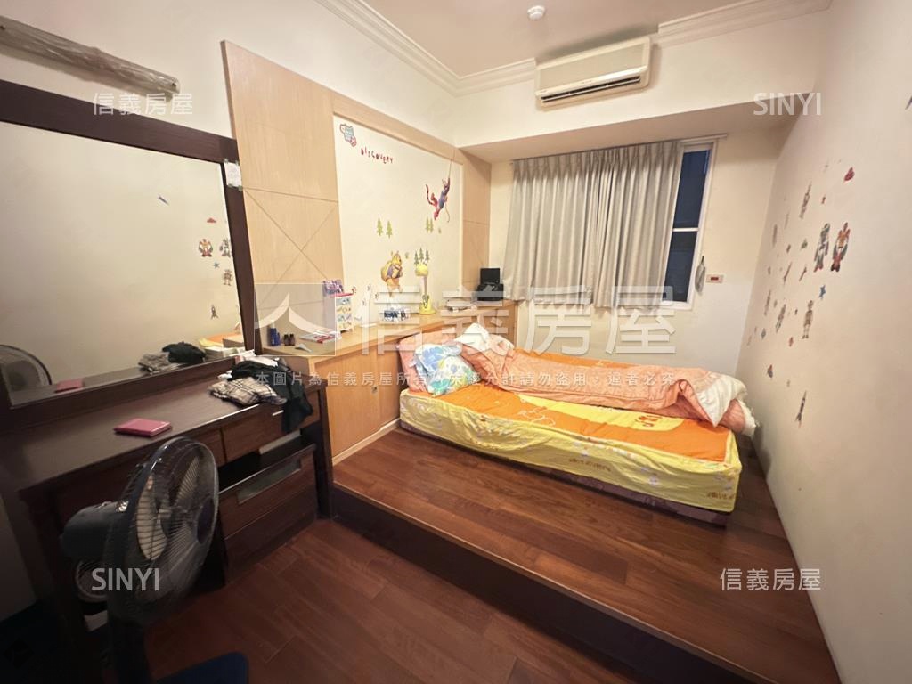 文學苑藝術３＋１附車位房屋室內格局與周邊環境