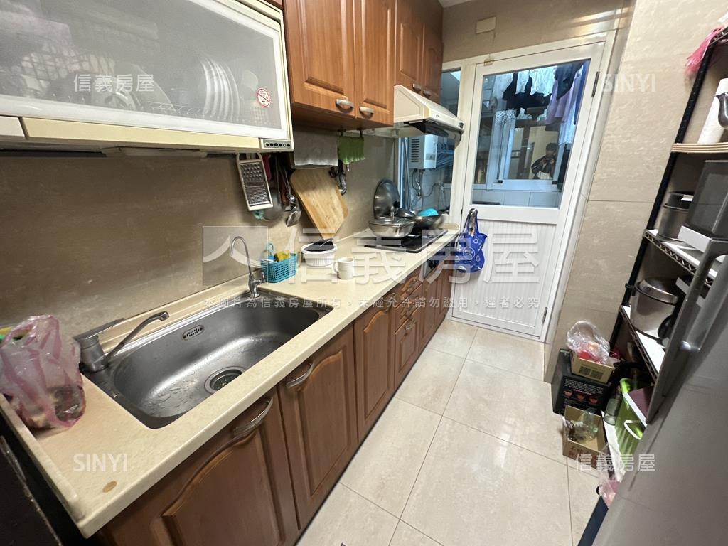 文學苑藝術３＋１附車位房屋室內格局與周邊環境