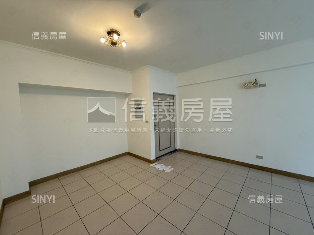 ★大鵬華城邊間景觀戶房屋室內格局與周邊環境
