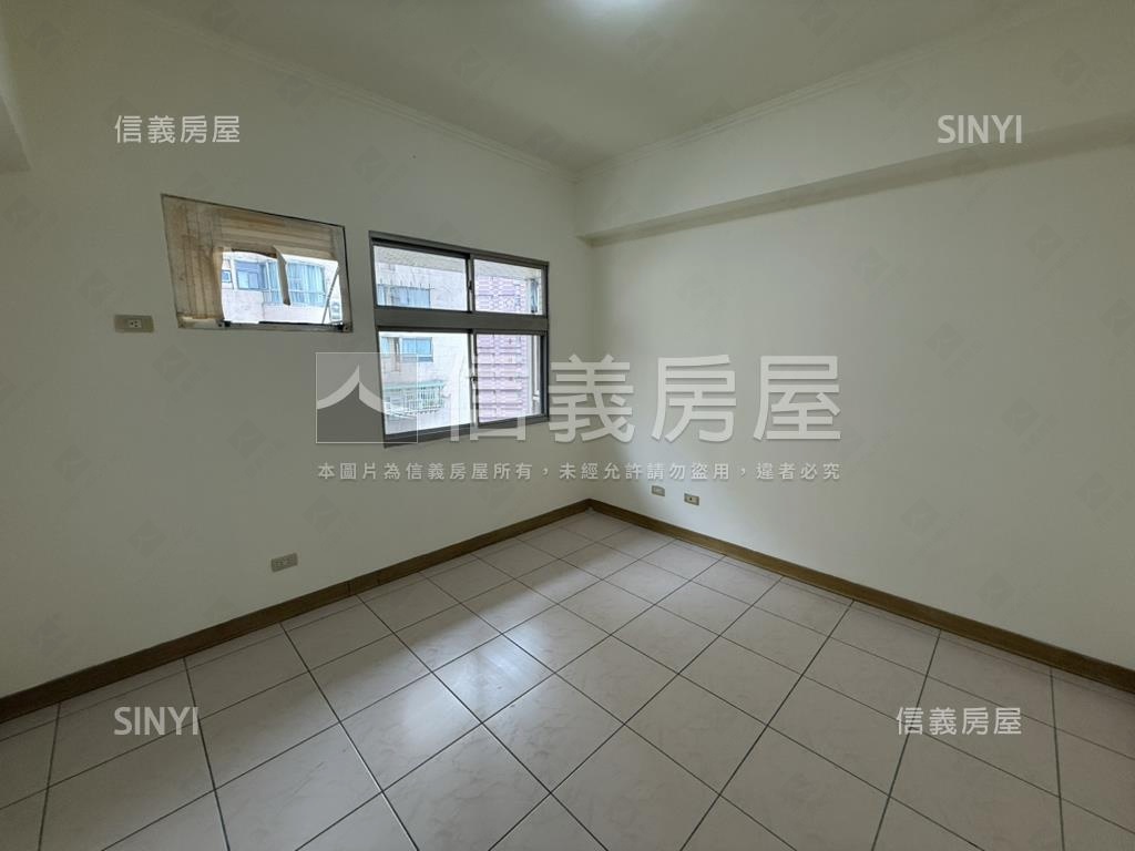 ★大鵬華城邊間景觀戶房屋室內格局與周邊環境