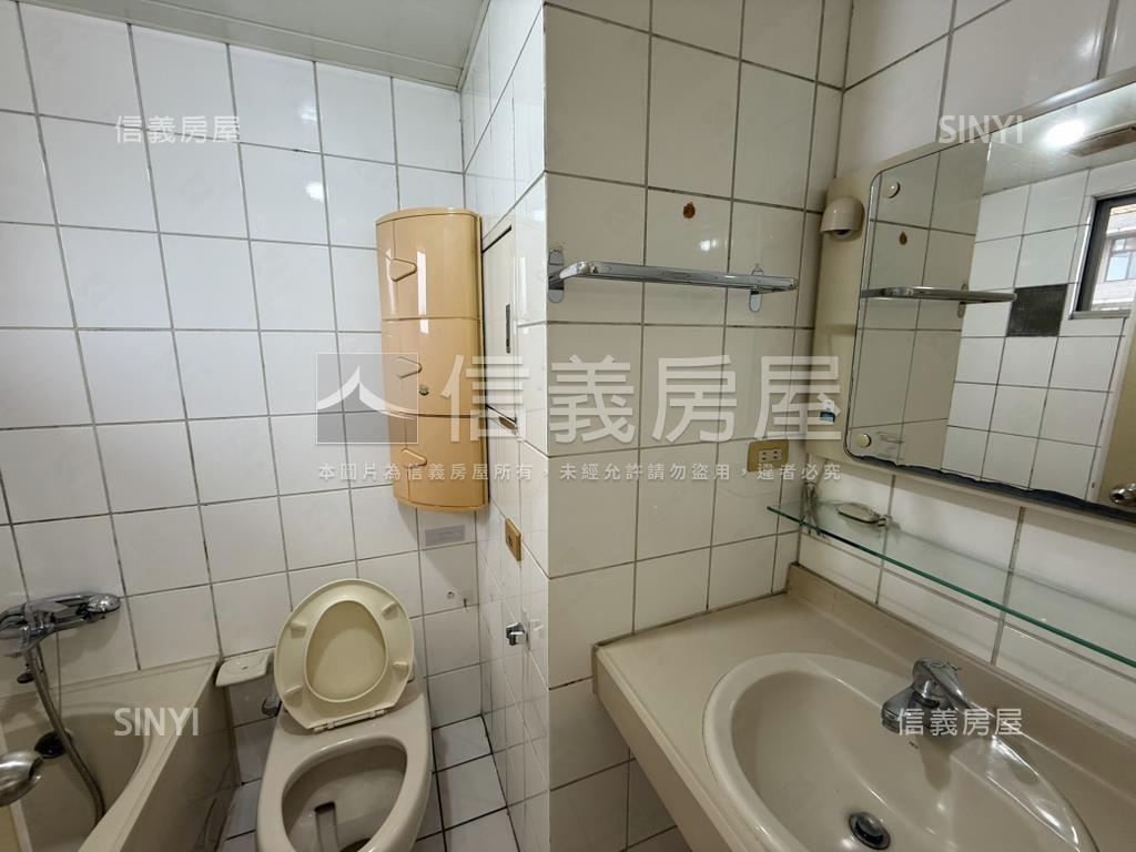★大鵬華城邊間景觀戶房屋室內格局與周邊環境