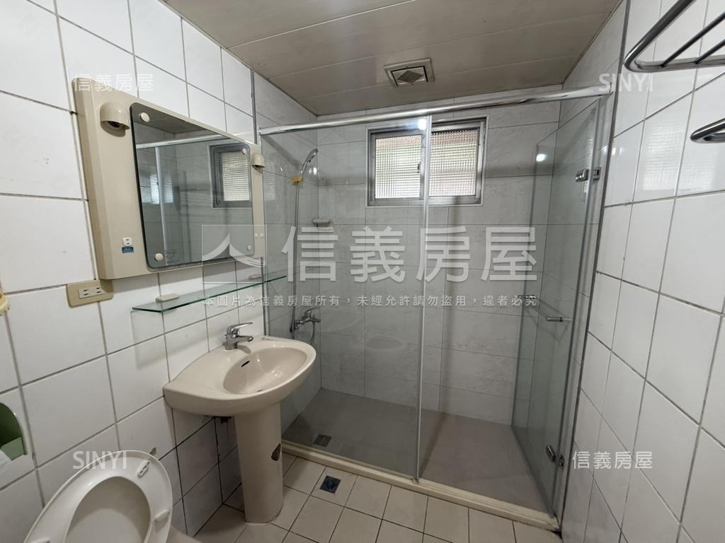 ★大鵬華城邊間景觀戶房屋室內格局與周邊環境