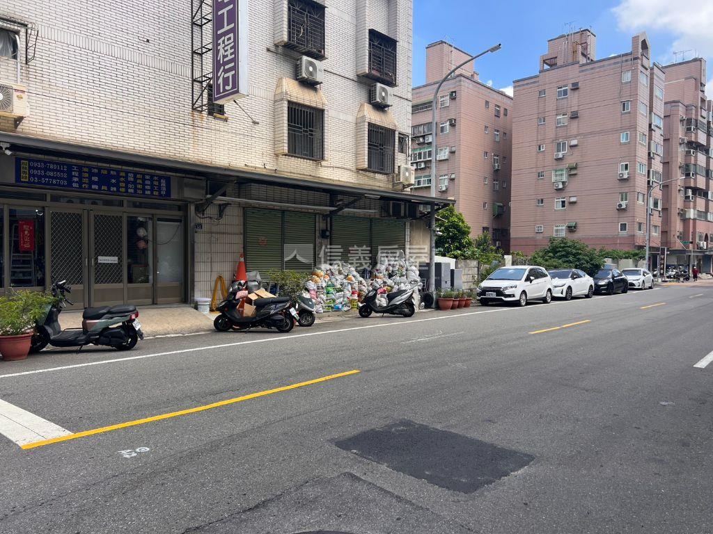 甫園四房平面車位房屋室內格局與周邊環境
