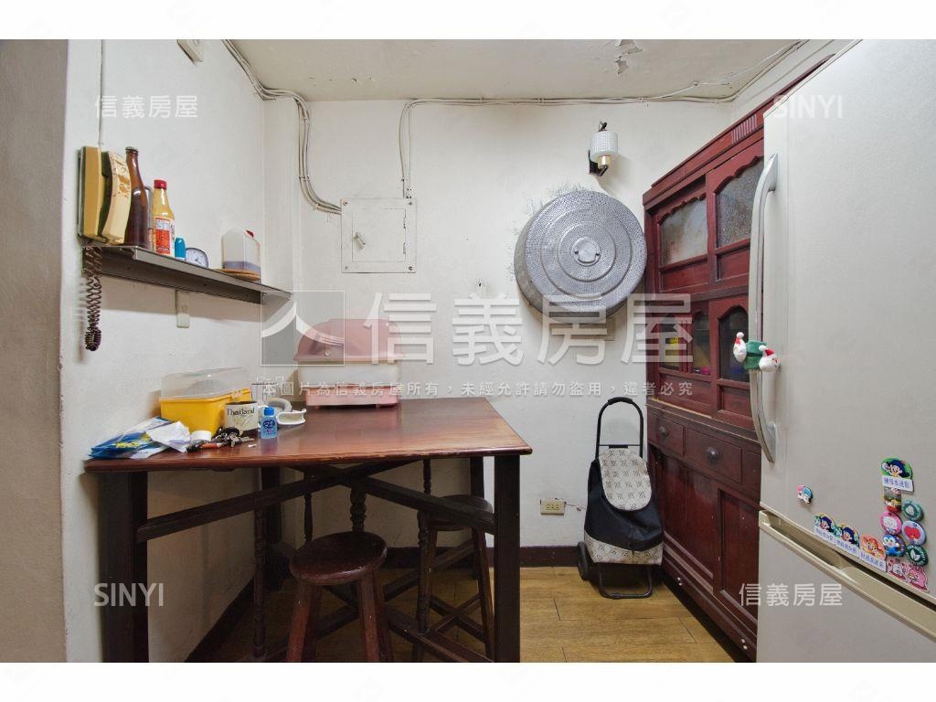 和平西成家三房公寓房屋室內格局與周邊環境