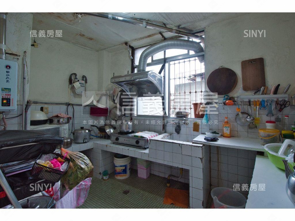 和平西成家三房公寓房屋室內格局與周邊環境