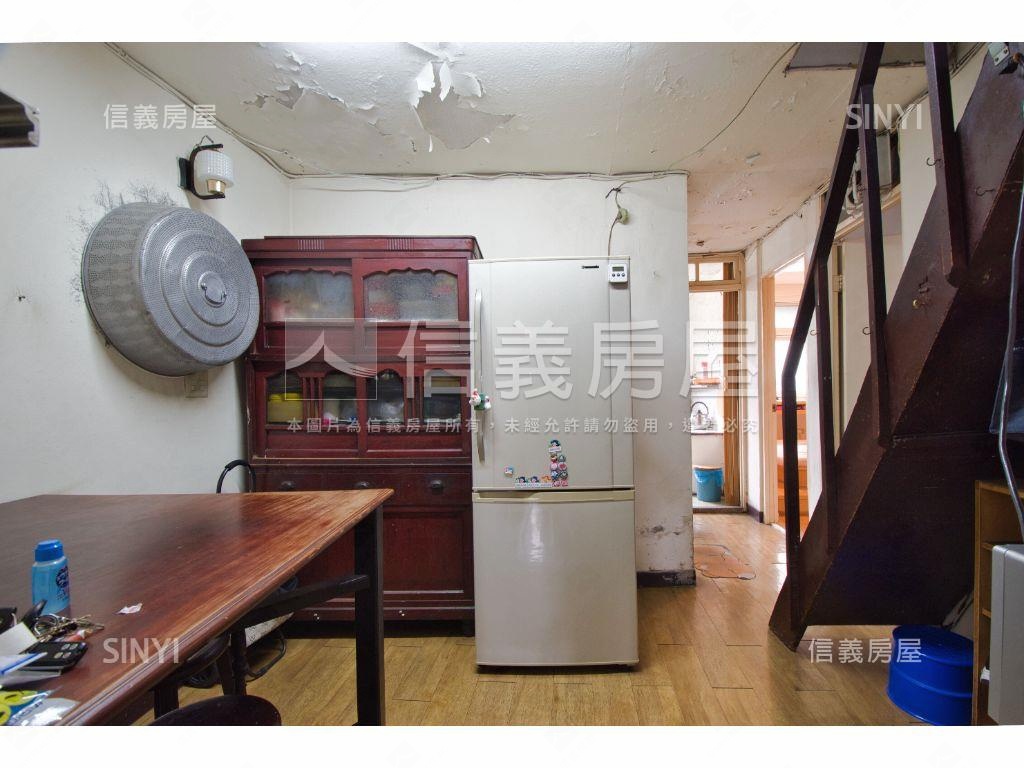 和平西成家三房公寓房屋室內格局與周邊環境