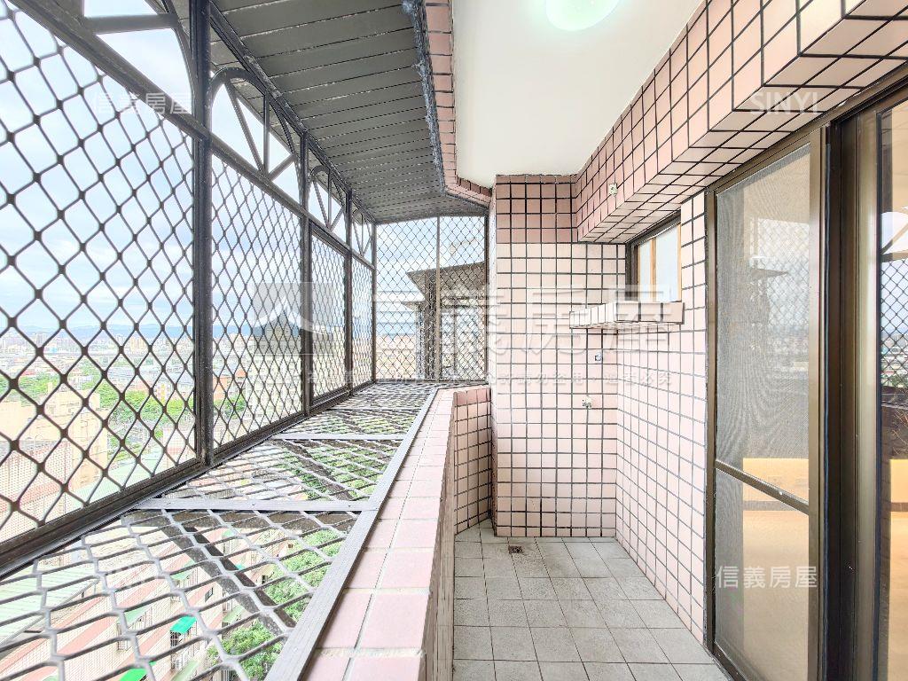 台北豪景～美景３房房屋室內格局與周邊環境